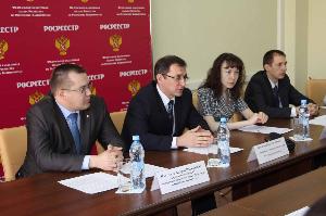 28 апреля 2012 года в Управлении Росреестра по Республике Башкортостан состоялась пресс-конференция по вопросам нововведений в сфере учета объектов капитального строительства Шеляков.jpg