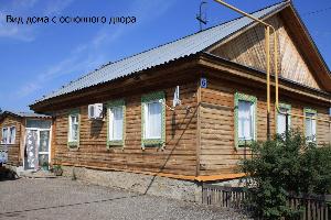 Продам домовладение в с. Уфимск Хайбуллинского района Башкортостана вид дома с основного двора.jpg